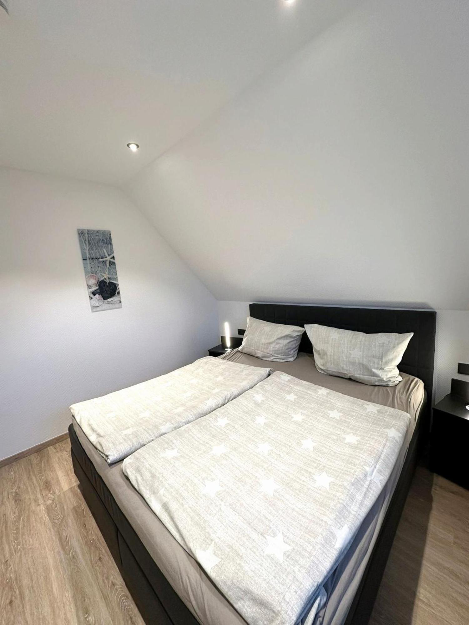 Ferienwohnung Haus Boje "Knurrhahn" Neuharlingersiel Exterior foto